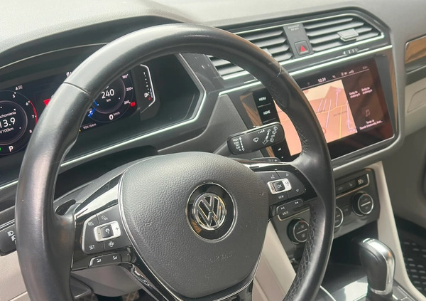 Volkswagen Tiguan Allspace cena 99000 przebieg: 92000, rok produkcji 2019 z Wieliczka małe 46